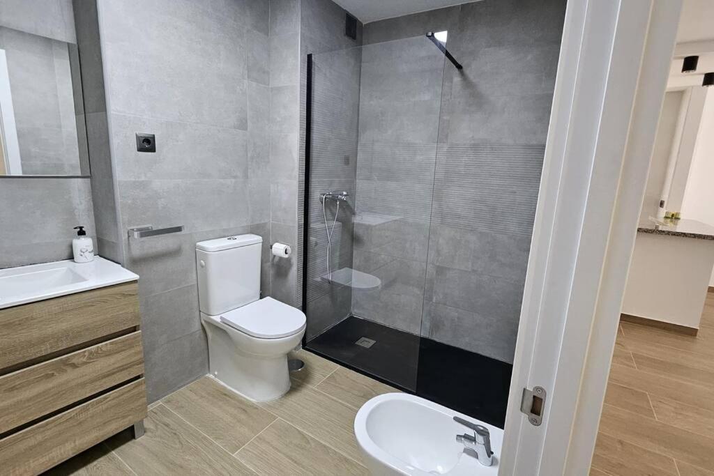 Piso Acogedor En Malaga Apartment Luaran gambar